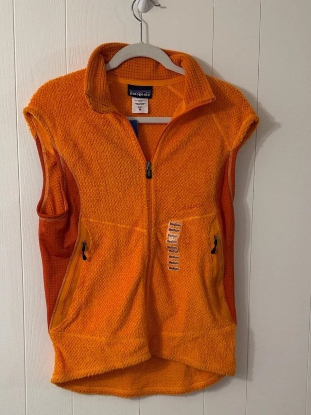 NWT Patagonia Vibrant Orange Fleece Vest Size M